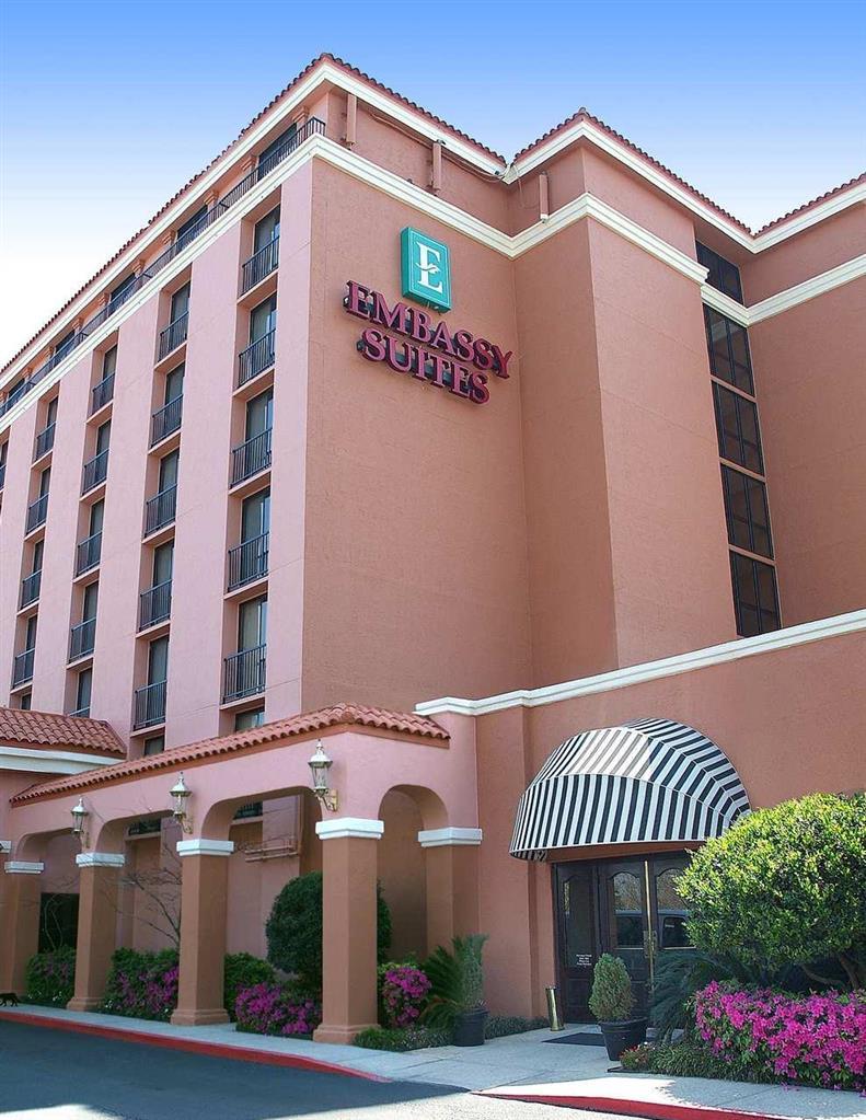 Embassy Suites Батън Руж Екстериор снимка