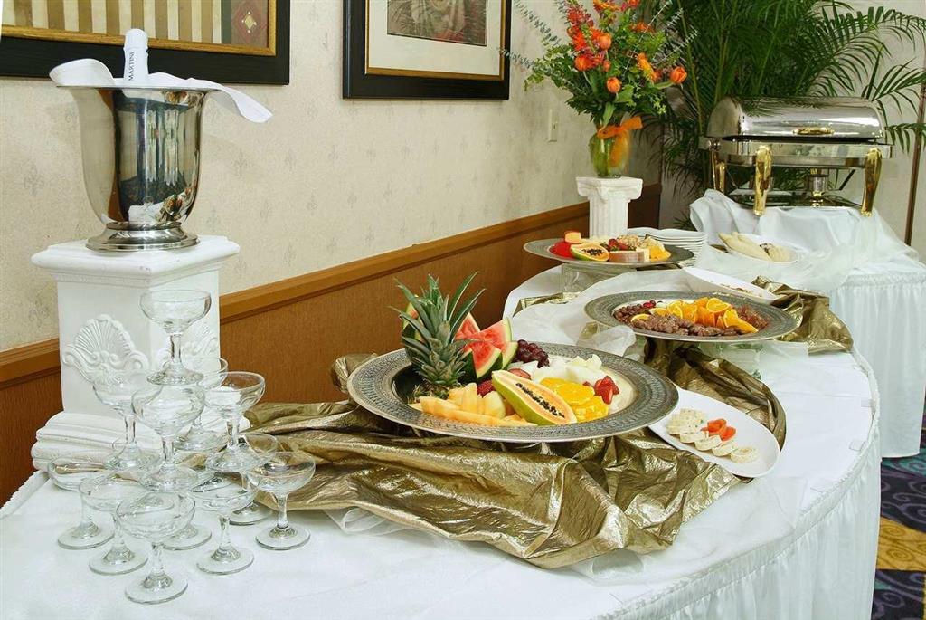 Embassy Suites Батън Руж Интериор снимка