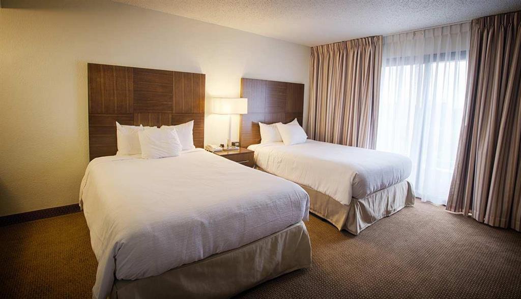 Embassy Suites Батън Руж Стая снимка